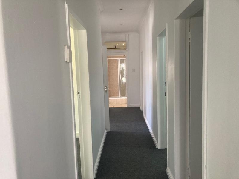 To Let Commercial Property for Rent in Newton Park Eastern Cape